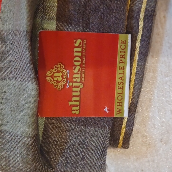 NWT Ahujasons Fashion Fringed Sage Plaid Oversized Scarf - Picture 2 of 6